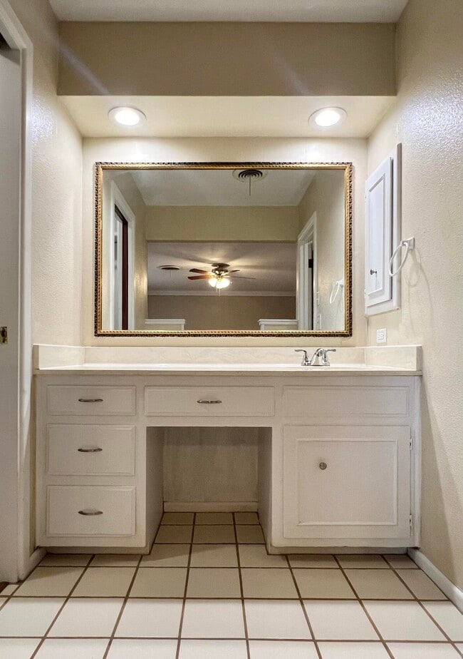 Building Photo - 5113 13th St