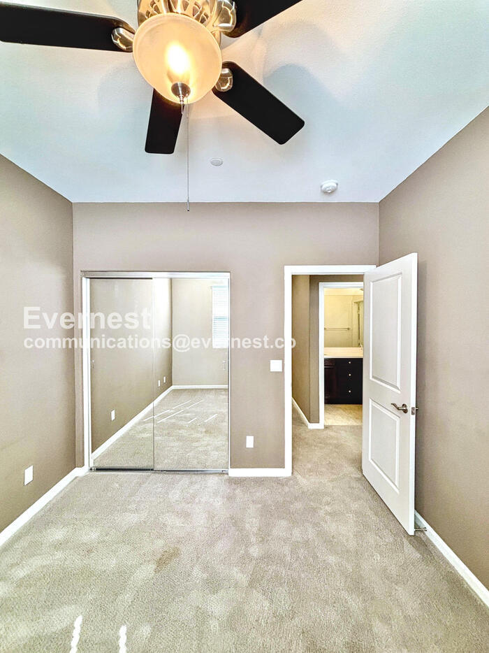 Building Photo - 44064 Calle Luz