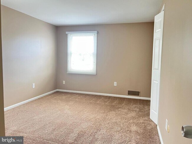 Building Photo - 12403 Madeley Ln