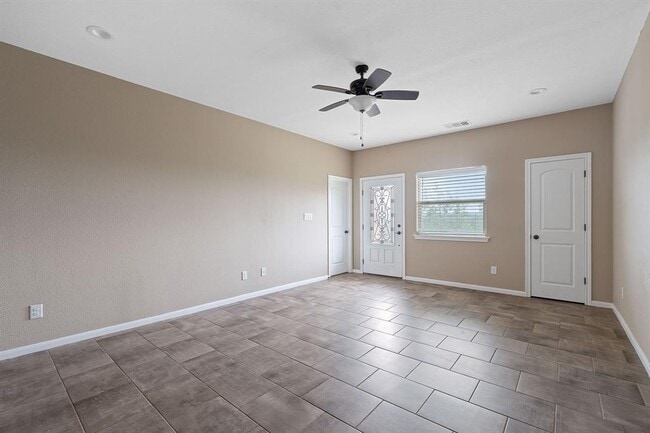 Building Photo - 134 Honopu Dr