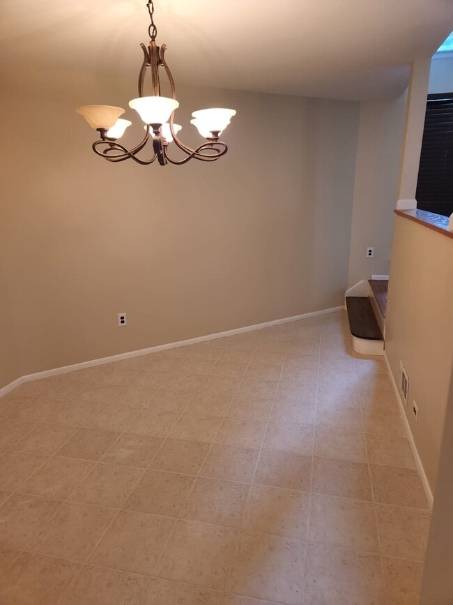 Building Photo - 295 Gemini Dr