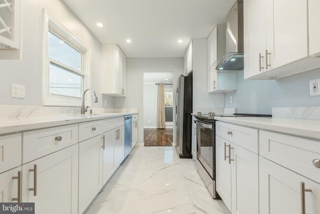 Building Photo - 1959 Lewis Ave