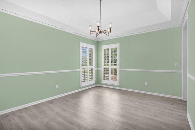 Building Photo - 506 Lakeway Dr