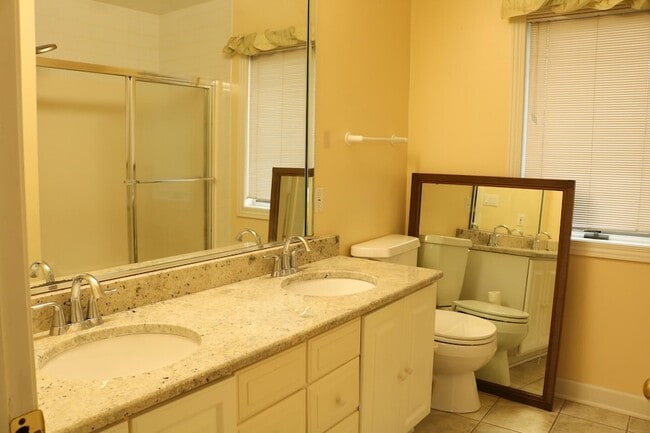 Building Photo - 1621 Santa Ana Ct