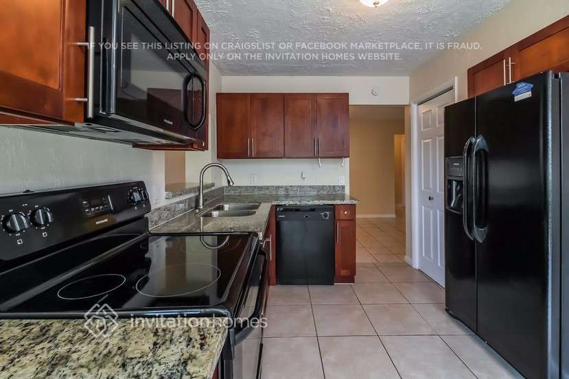 Building Photo - 11421 NW 30th St