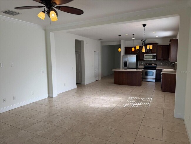 Building Photo - 11765 Forest Park Cir