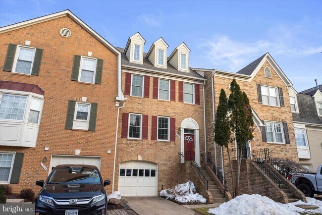 Building Photo - 2048 Pieris Ct