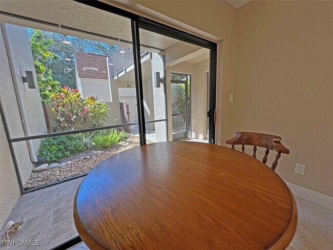 Building Photo - 15400 Cedarwood Ln