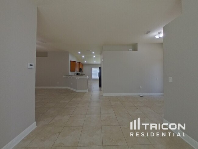 Building Photo - 14511 Dunrobin Dr