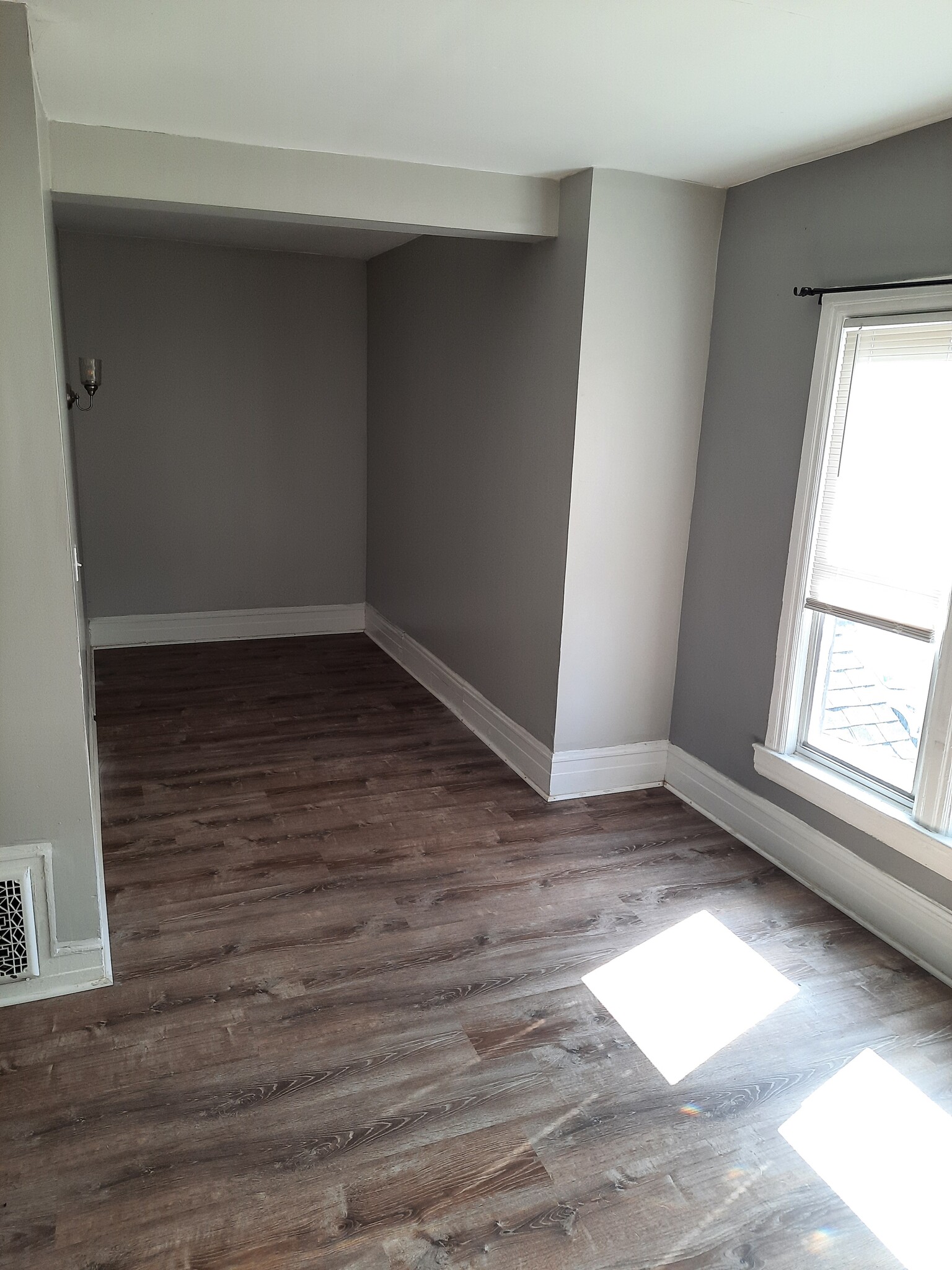 Living Room - 257 W Utica St