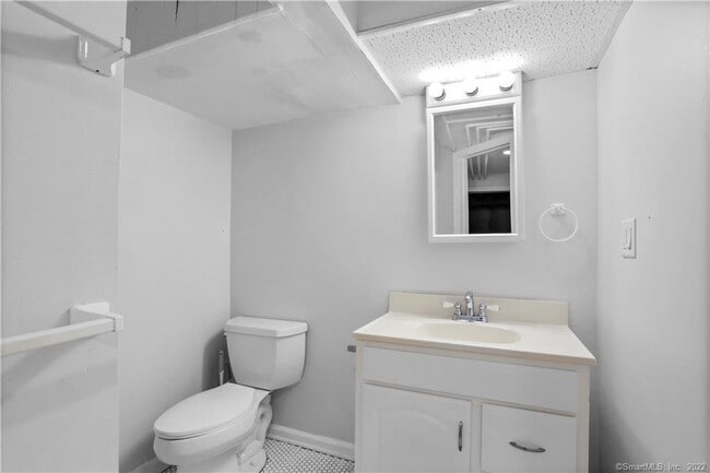 Building Photo - 80 Ridgewood Ave