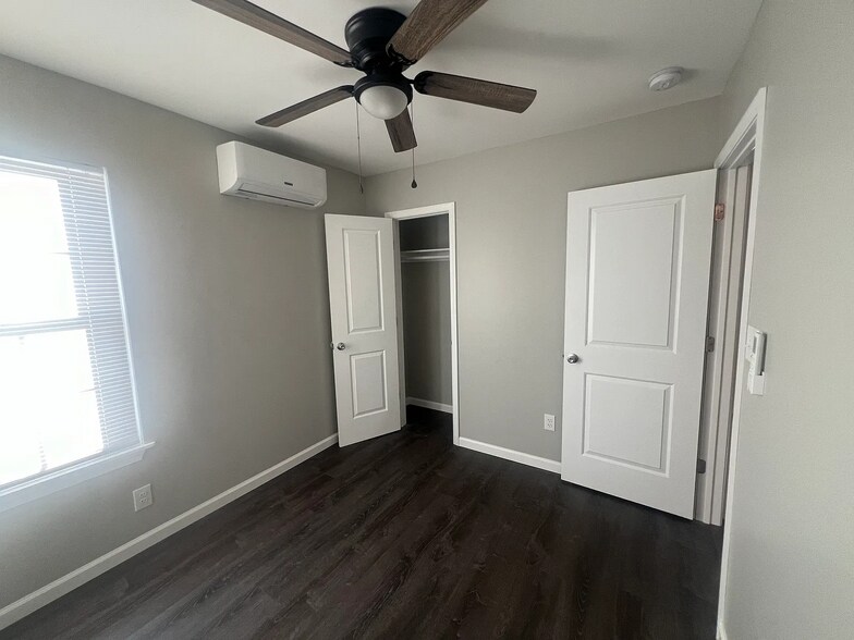 Building Photo - 348 Elm St