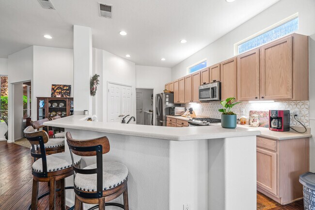 Building Photo - 44129 Royal Troon Dr