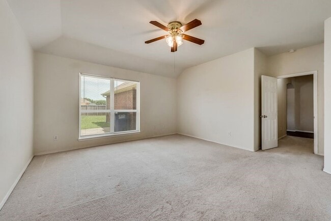 Building Photo - 105 Shadybrook Dr