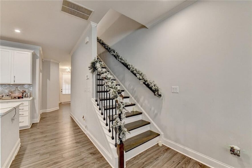 Building Photo - 6010 Bracken Brown Dr