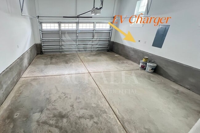 Building Photo - 8520 Silsbee Dr
