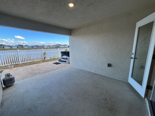 Building Photo - 2567 Averland Lp