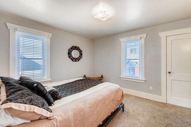 Building Photo - Stadium Home N Tacoma