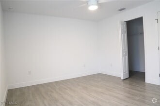 Building Photo - 2744 Ford St