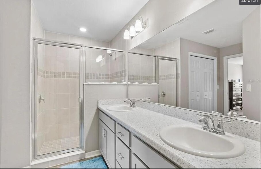 Building Photo - 529 Vittorio Dr