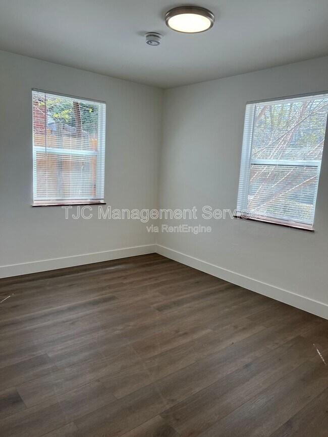 Building Photo - 433 Harrison St