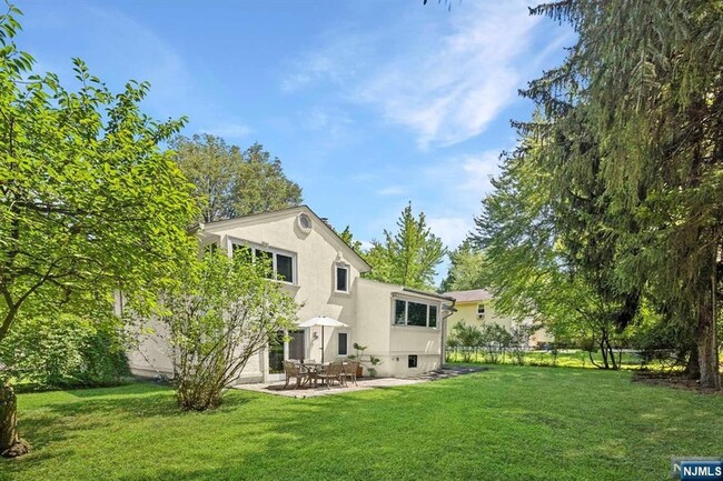 Building Photo - 111 Ramille Ct