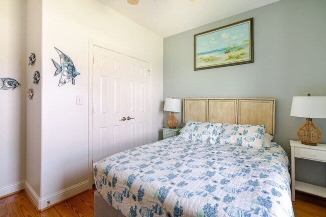 Building Photo - 814 Helen Blvd