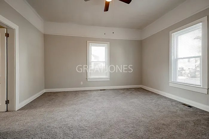 Building Photo - 309 H St