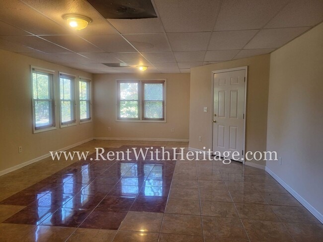 Building Photo - WOW!!!!!...PRETIGIOUS HOME IN CHAPEL CROSS...