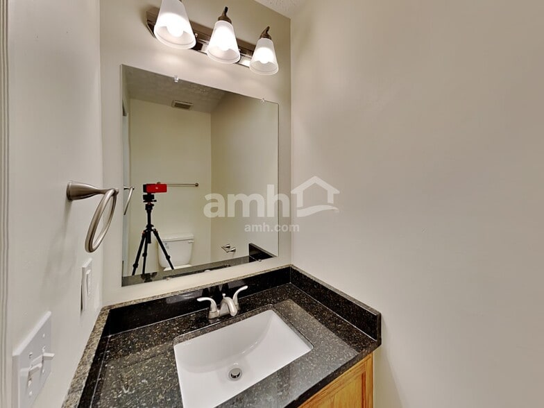 Building Photo - 4513 Edgarton Dr