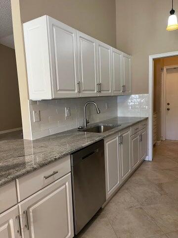Building Photo - 5645 American Cir