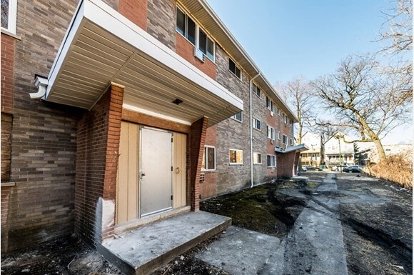 Building Photo - 6921 S Cornell Ave