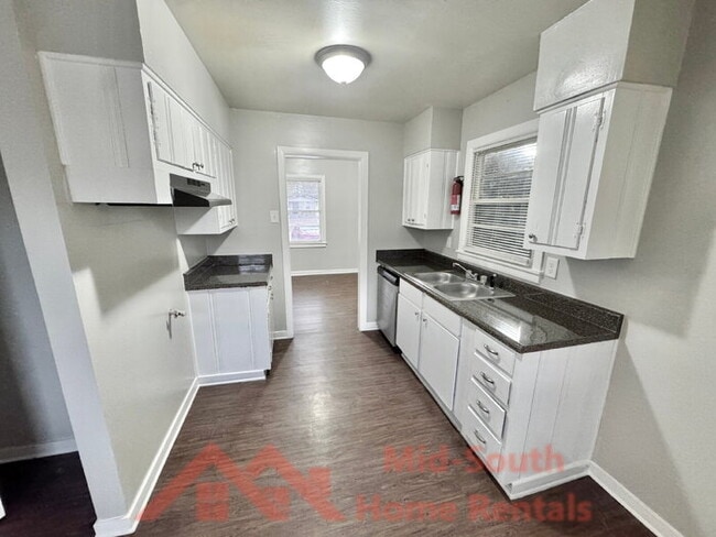 Building Photo - 1754 Danville Rd