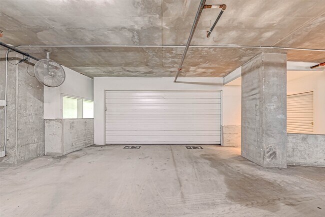 Building Photo - 4521 San Felipe St