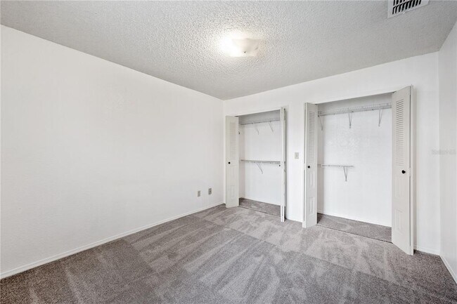 Building Photo - 2550 N Alafaya Trail