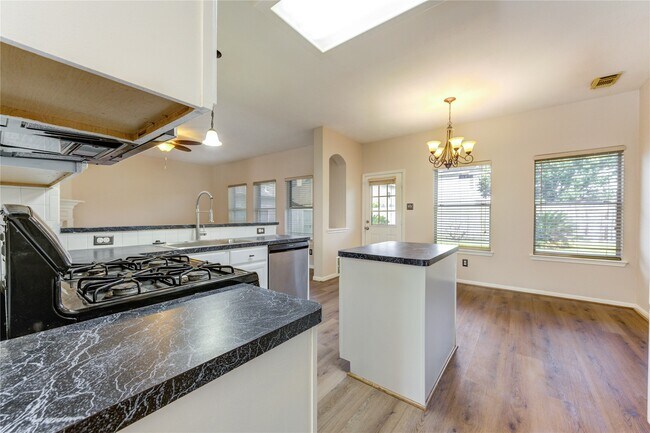 Building Photo - 1223 Oak Canyon Ln