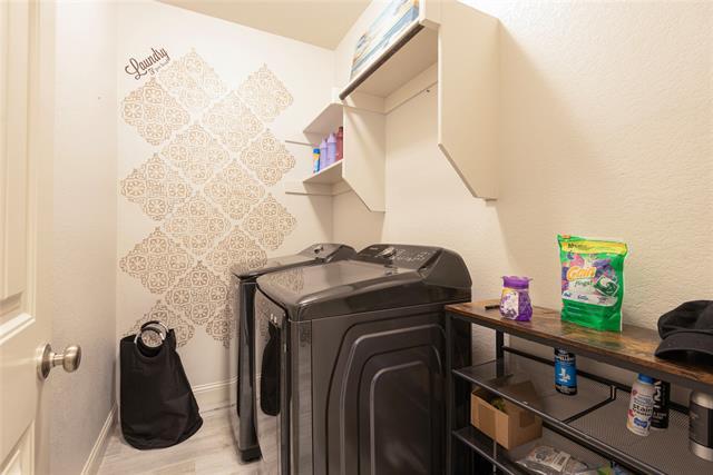 Building Photo - 2707 Elmwood Dr