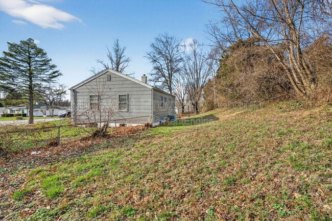 Building Photo - 5900 Sheriton Dr