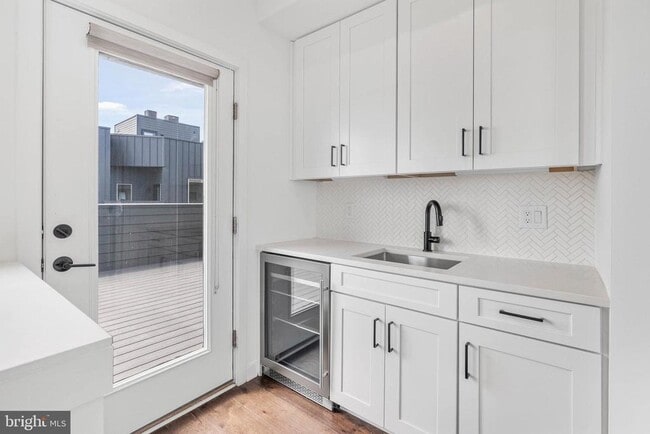 Building Photo - 3213 Birchview Walk