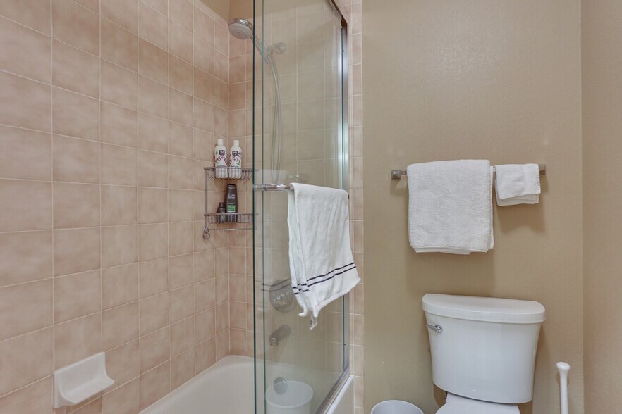 Building Photo - 15407 E Crestline Pl