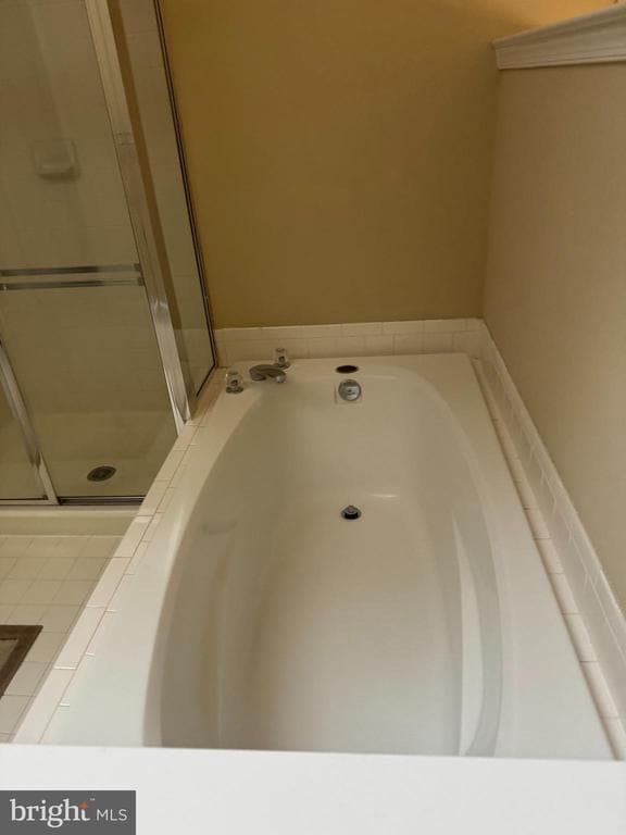 Building Photo - 2414 N Hampton Dr