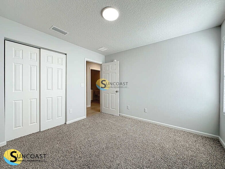 Building Photo - 3902 Laurie St