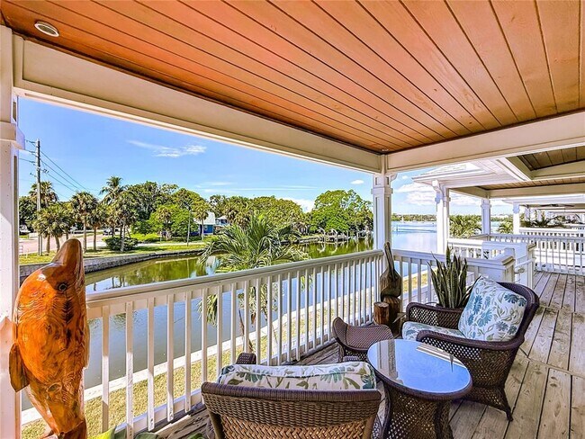 Building Photo - 3893 Pompano Dr SE