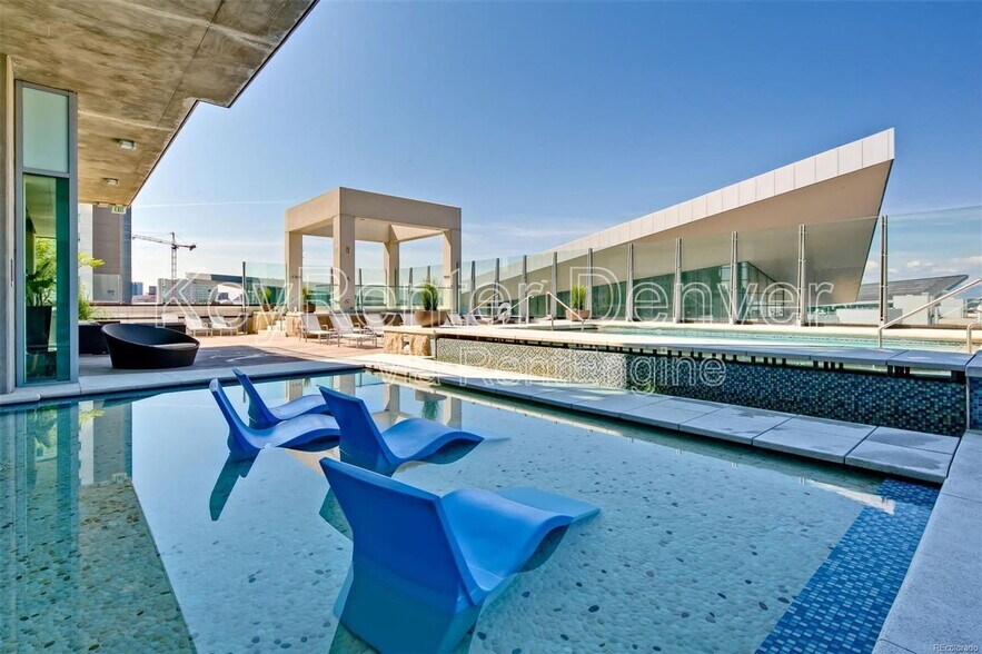 Building Photo - 891 14th St