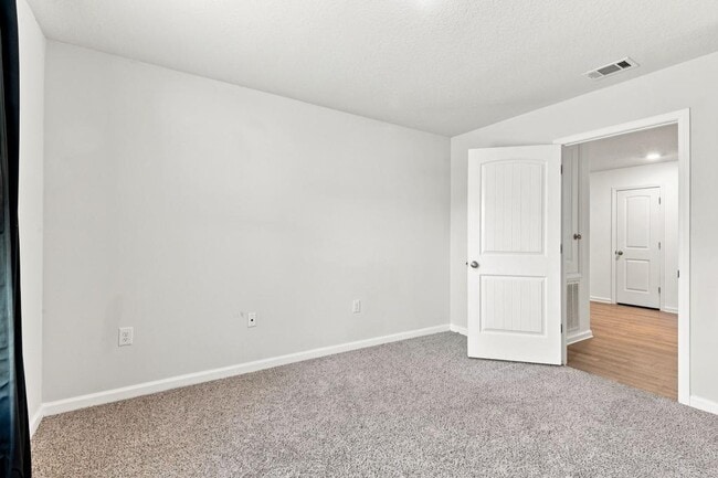 Building Photo - 3284 Chapelwood Dr