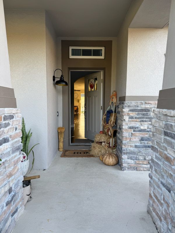 Building Photo - 1718 Leatherback Ln