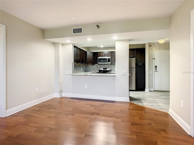 Building Photo - 2333 Feather Sound Dr