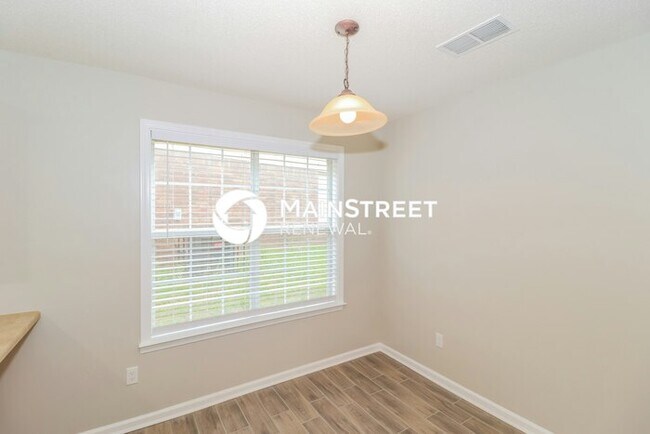 Building Photo - 3 Bedroom Pet-Friendly Home in Cordova, TN with Main Street Renewal