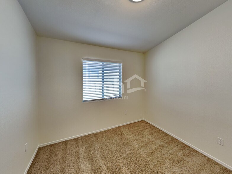 Building Photo - 7856 S Splinter Way