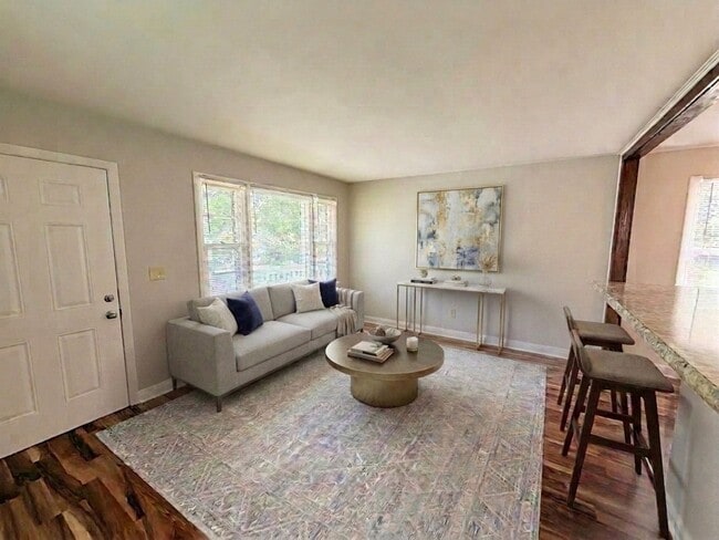 Building Photo - Move-In Ready 3BR Rental with Spacious Yard & Deck